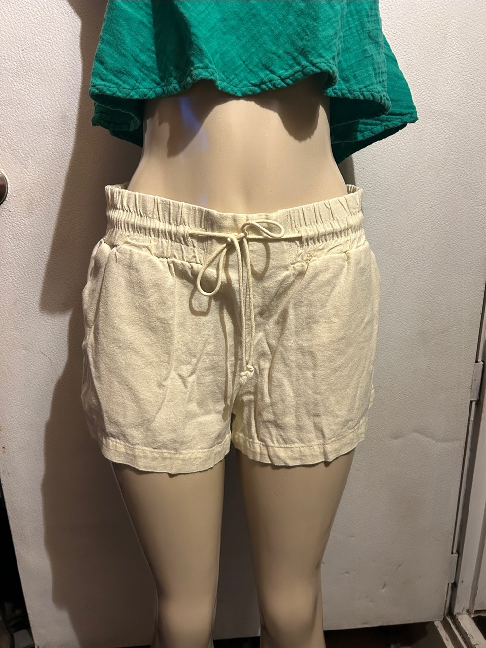 Vanilla Star Cream Drawstring Athletic Shorts